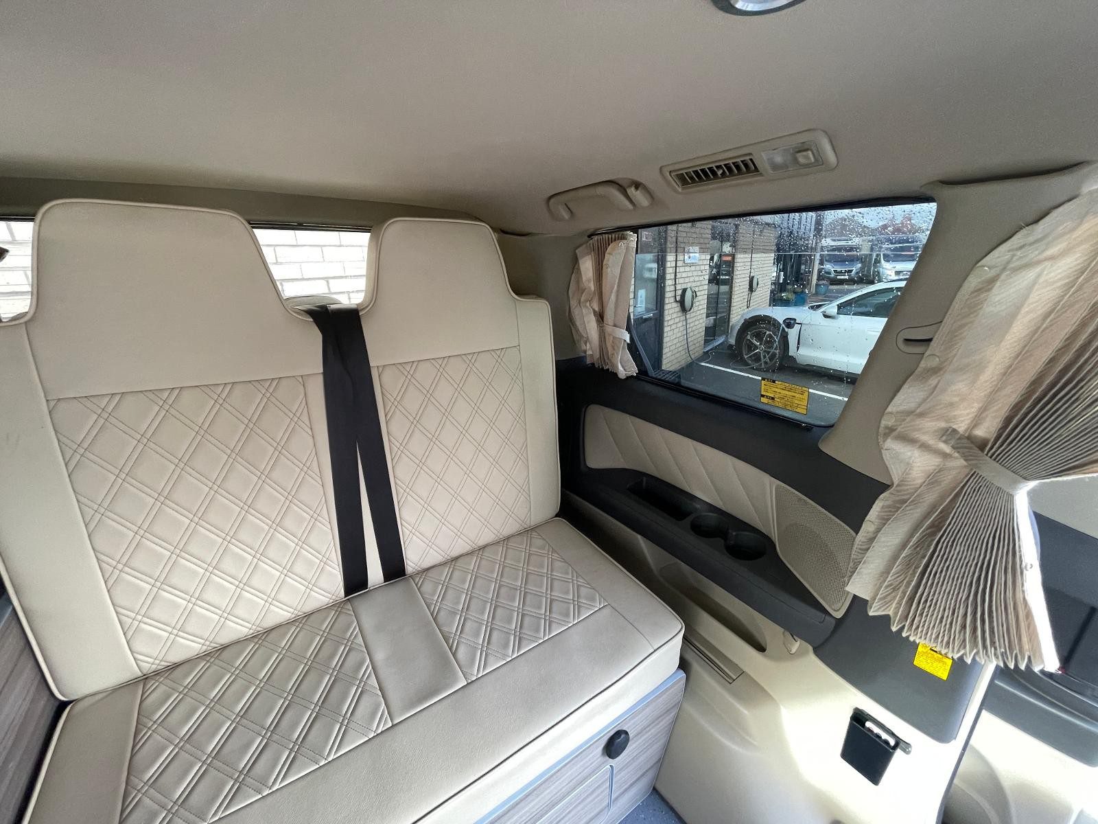 Toyota Alphard - Image 10