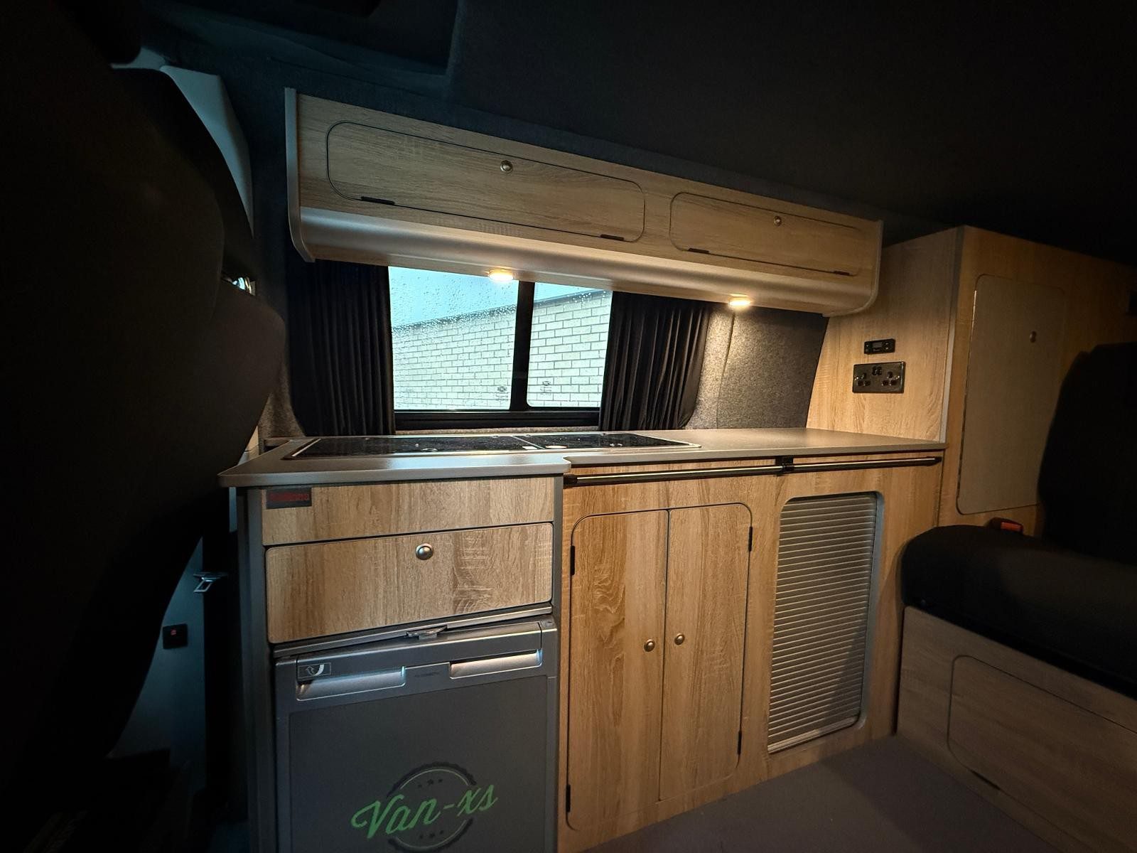 Volkswagen Transporter T30 LWB - Image 7