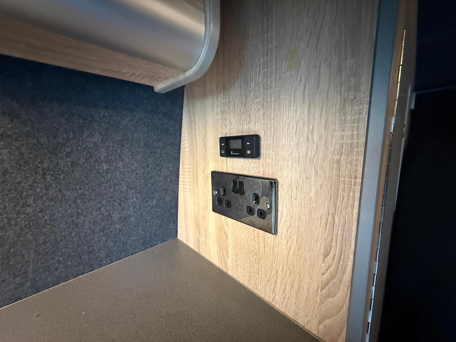 Volkswagen Transporter T30 LWB - Image 9