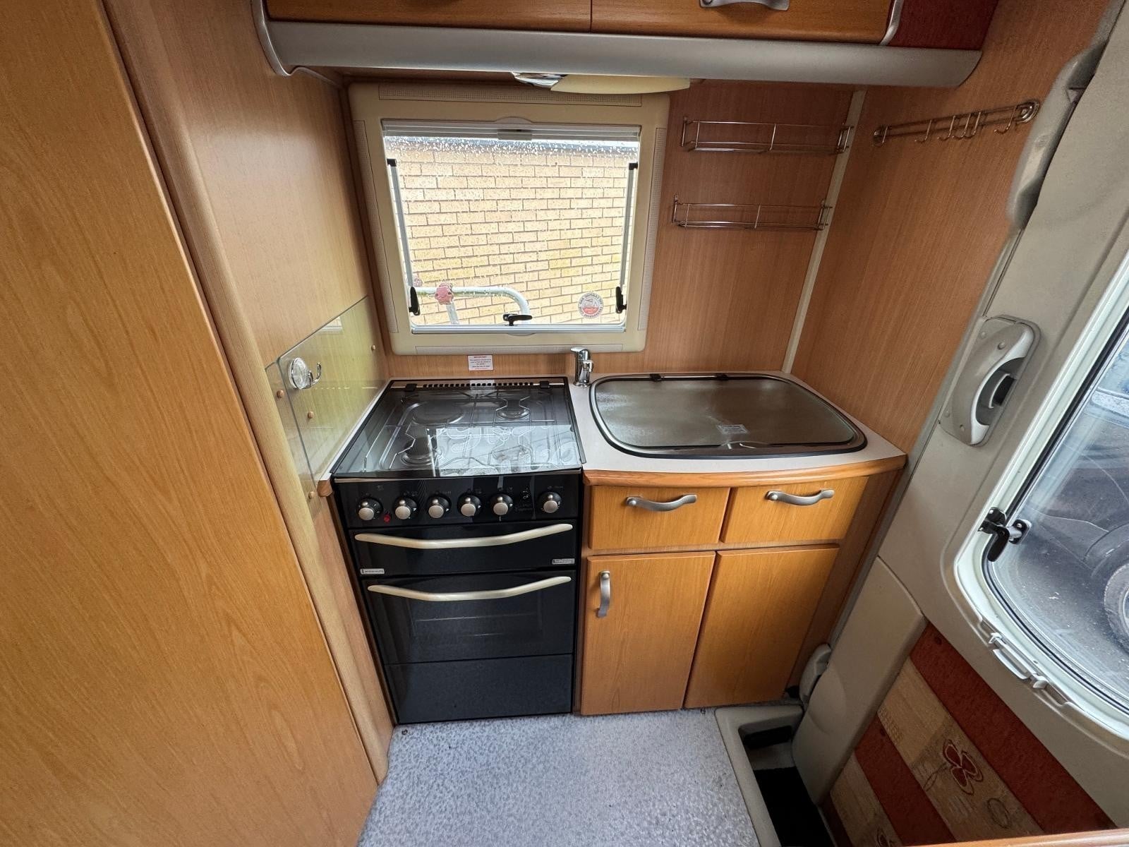 Auto Sleeper Nuevo - Image 10
