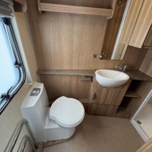 Bessacarr 582 - Image 11