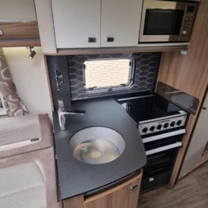 Bessacarr 584 - Image 7