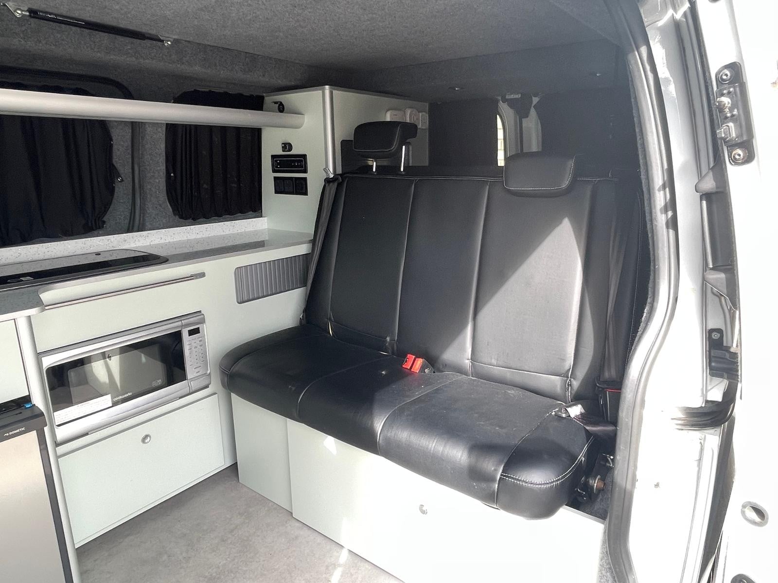 Ford Custom Camper - Image 14