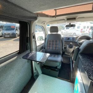 Volkswagen Transporter Highline - Image 8
