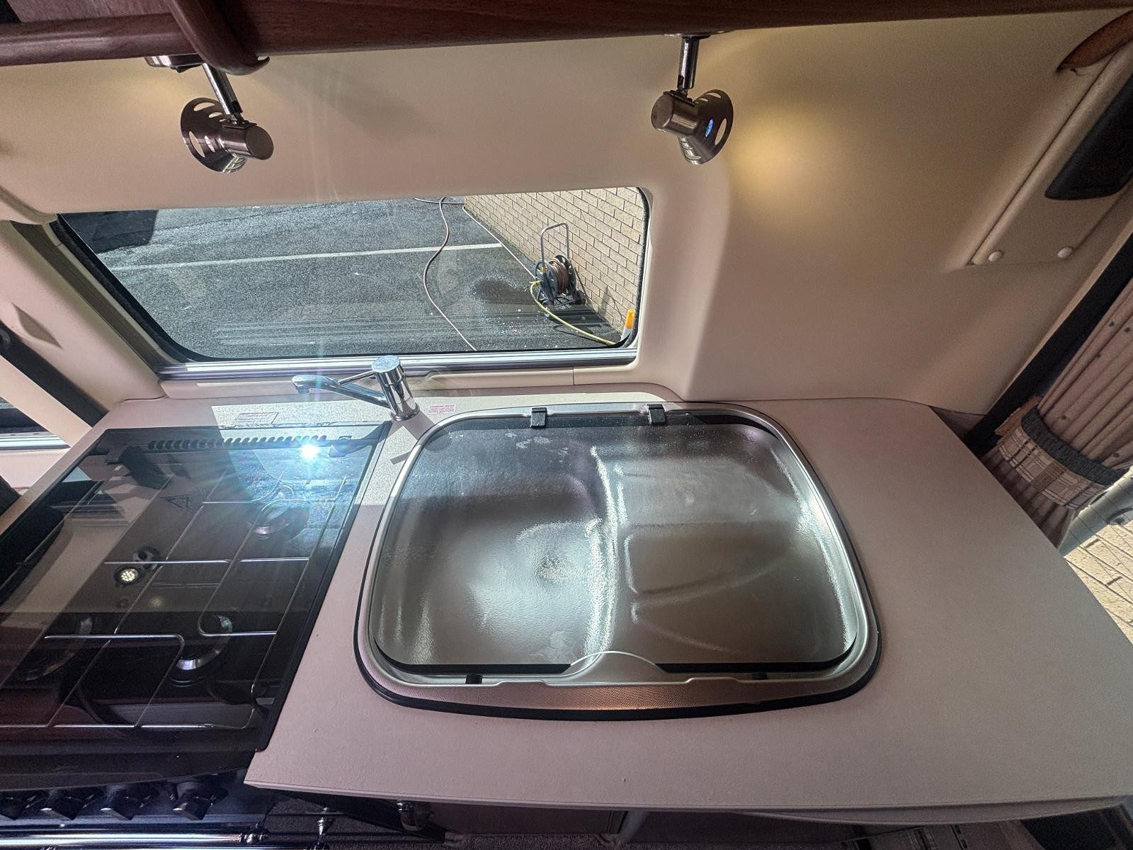 Auto Sleeper Dorset ES - Image 11