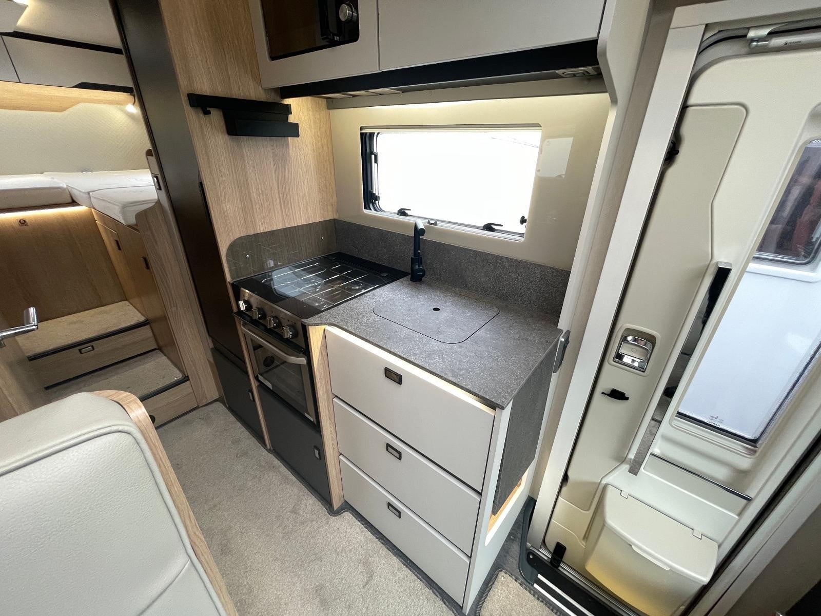 Auto Trail Excel 690T - Image 14