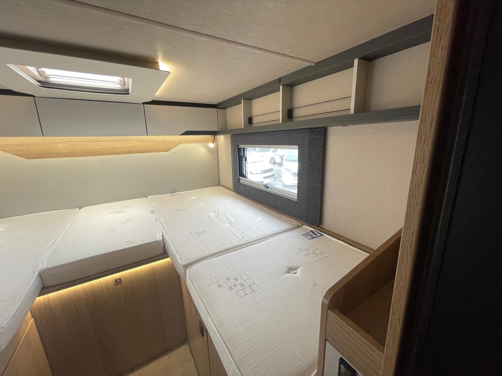 Auto Trail Excel 690T - Image 20