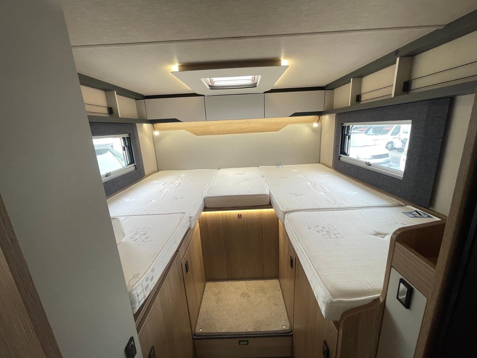 Auto Trail Excel 690T - Image 22