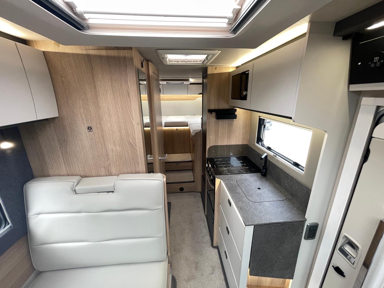 Auto Trail Excel 690T - Image 24