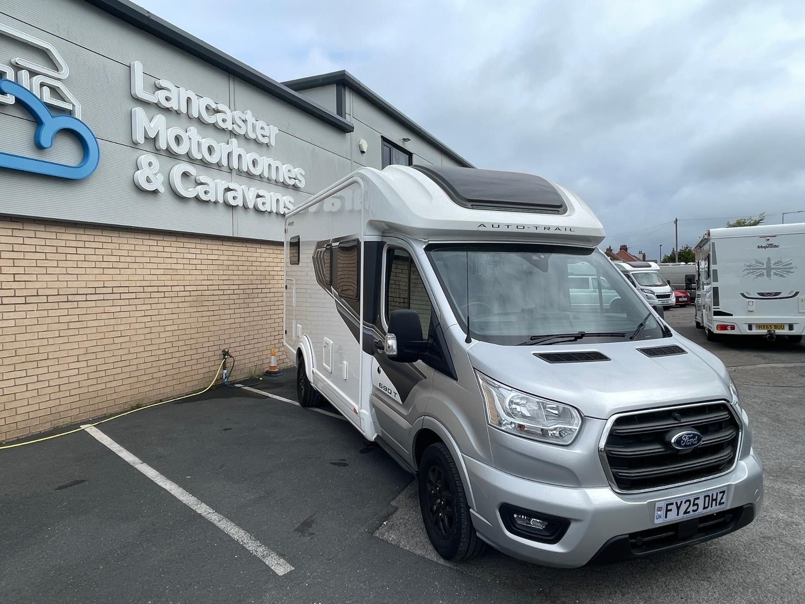 Auto Trail Excel 690T - Image 4
