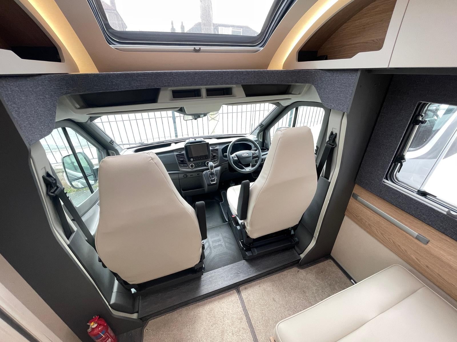 Auto Trail Excel 690T - Image 10