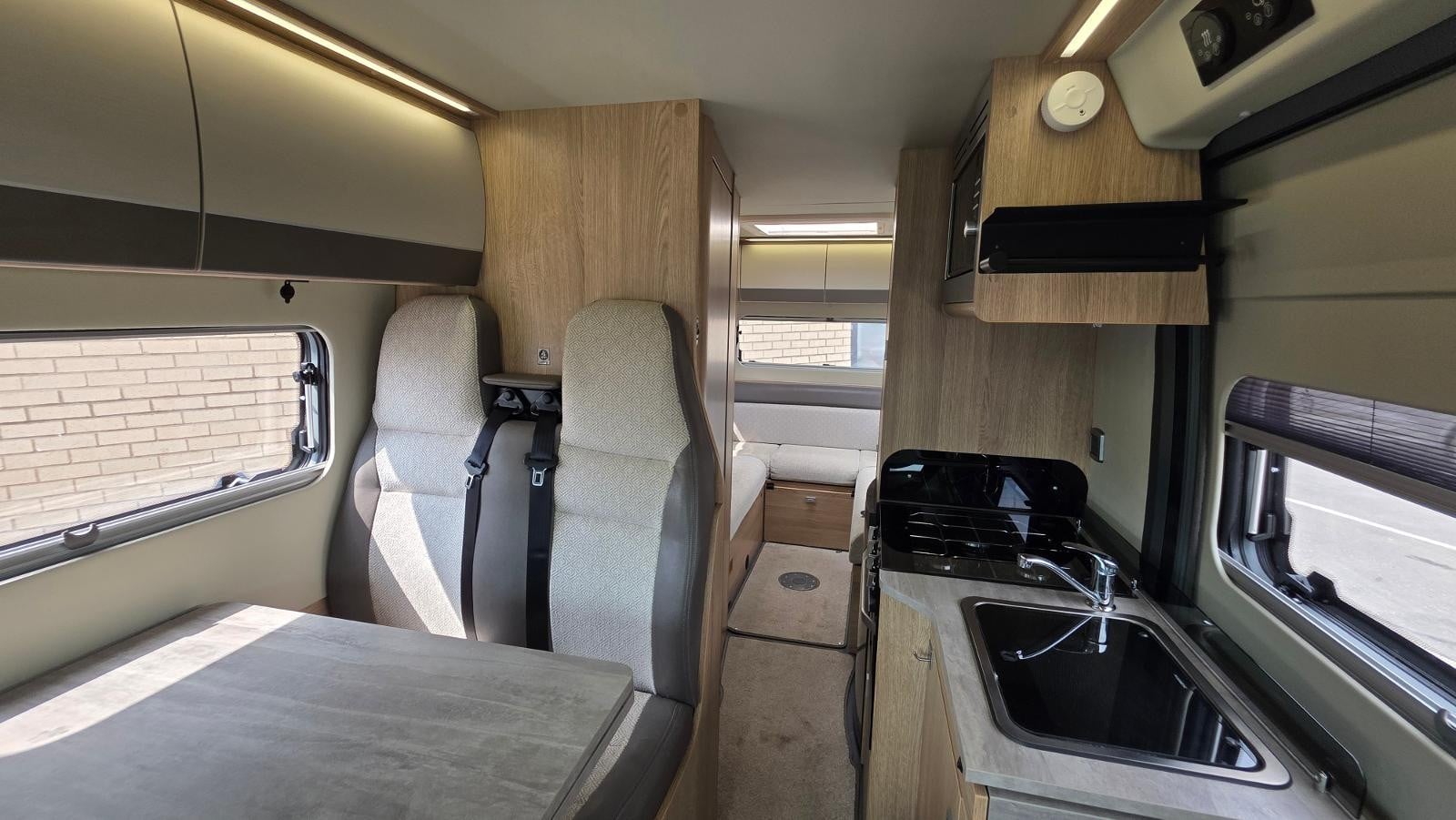 Auto Trail V-Line 636 Sport - Image 11