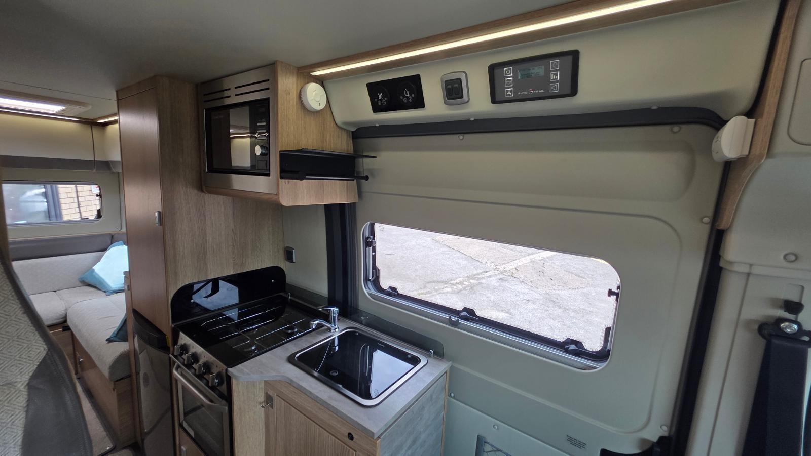 Auto Trail V-Line 636 Sport - Image 12