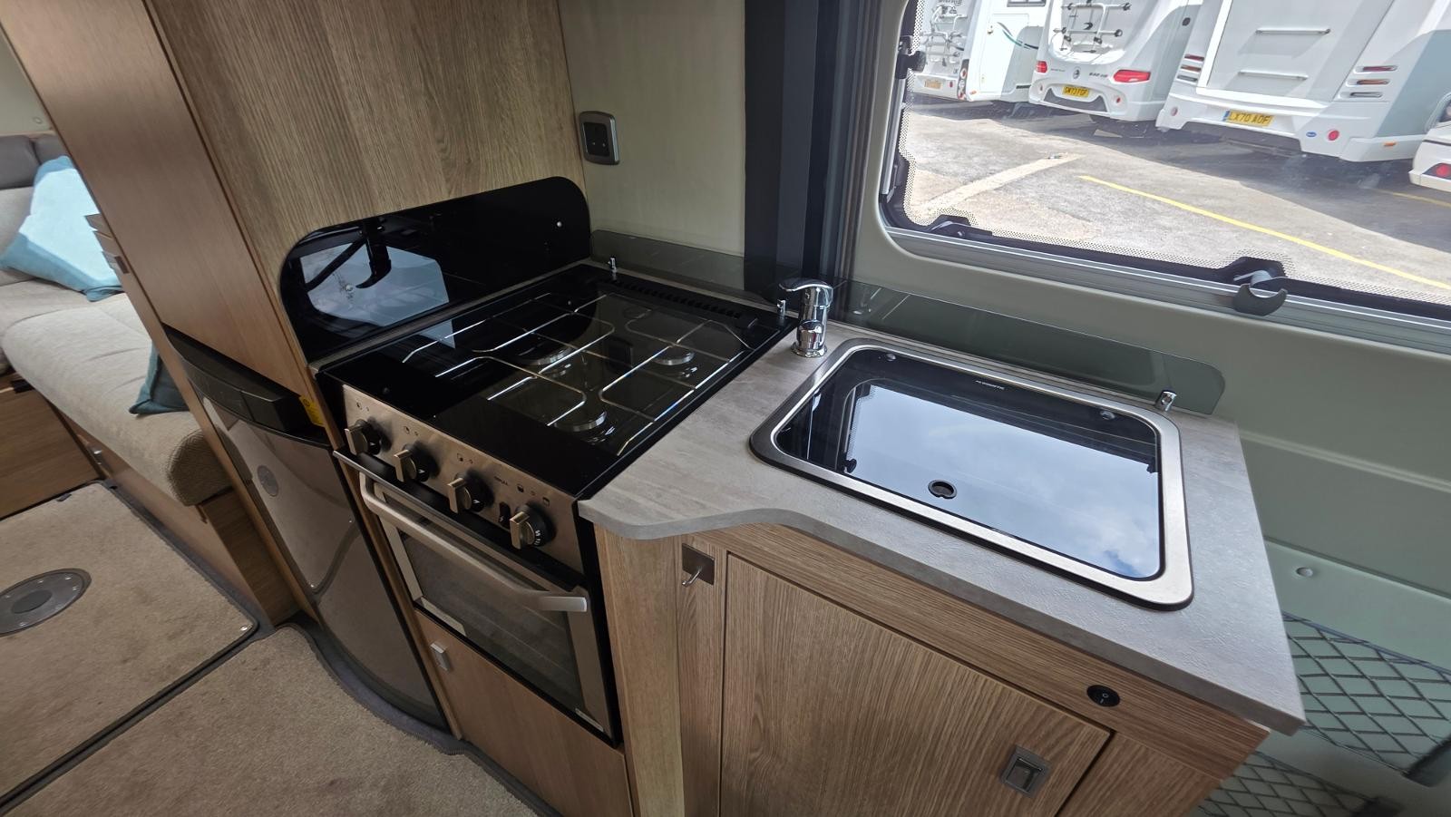 Auto Trail V-Line 636 Sport - Image 13