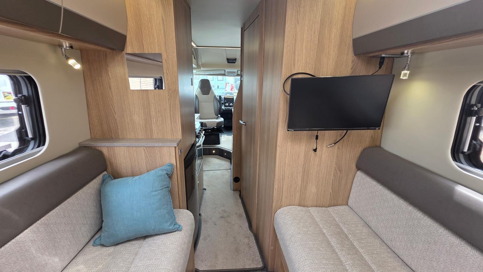 Auto Trail V-Line 636 Sport - Image 19