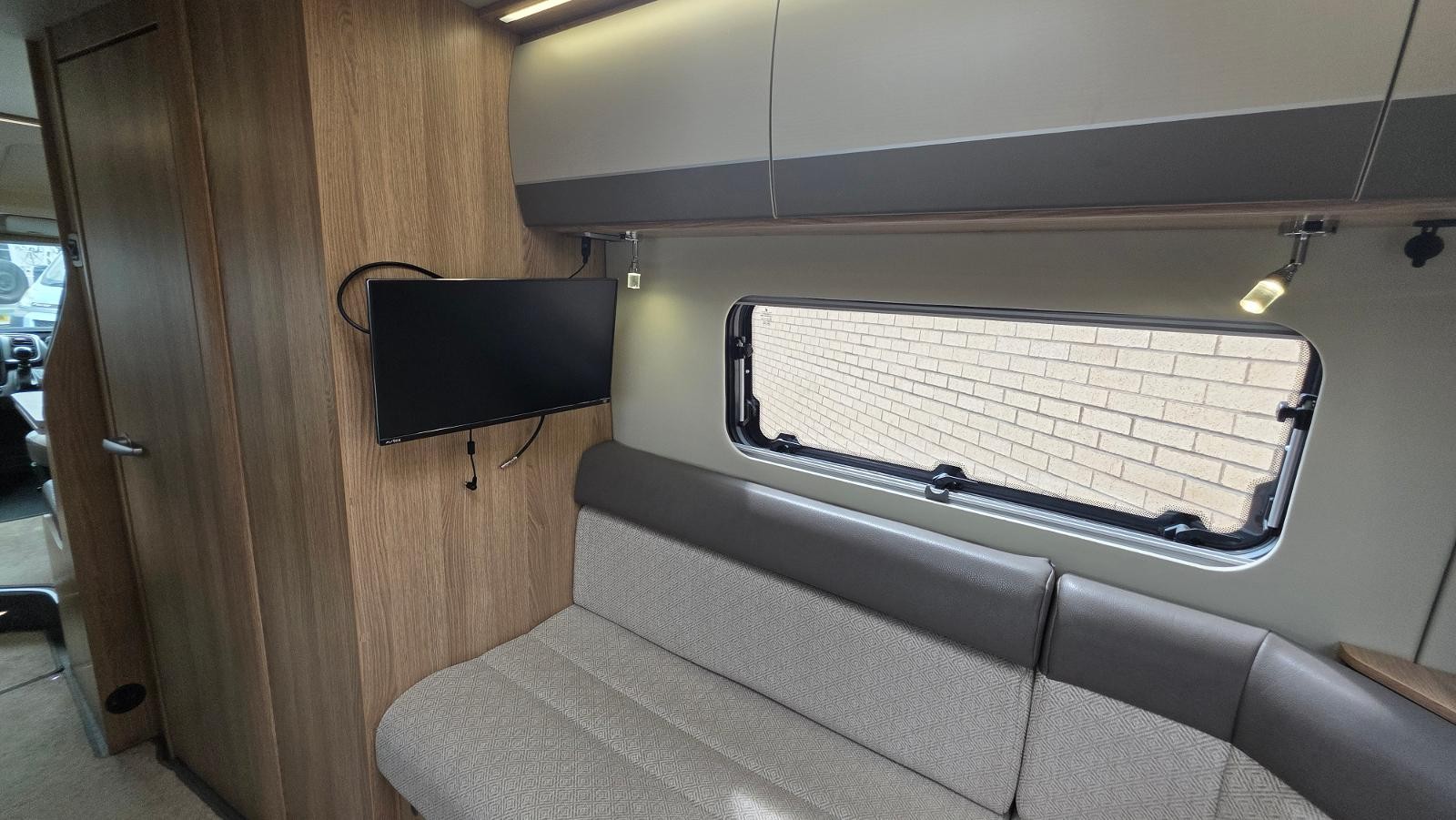 Auto Trail V-Line 636 Sport - Image 20