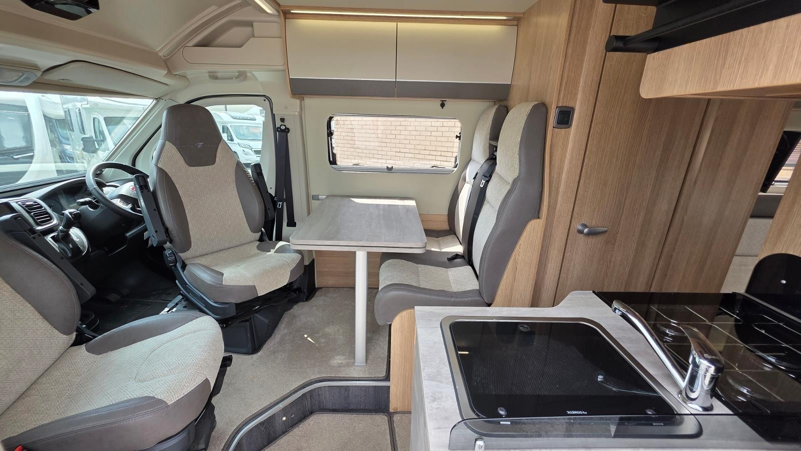 Auto Trail V-Line 636 Sport - Image 7