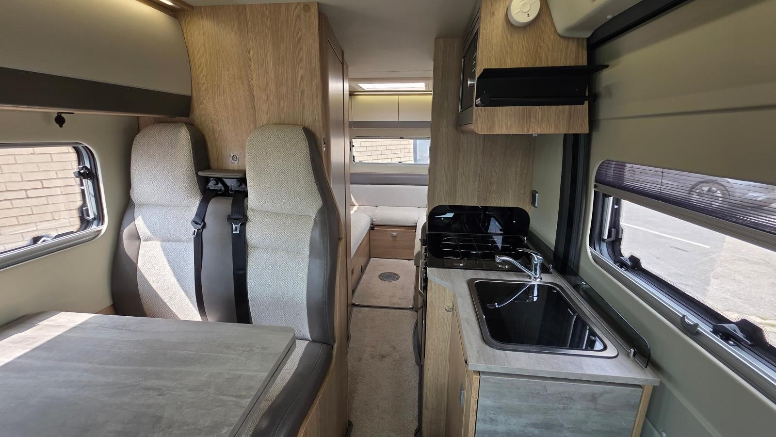 Auto Trail V-Line 636 Sport - Image 10