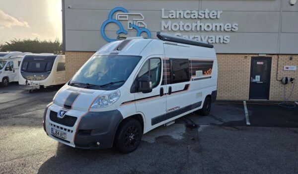 Autocruise Carrera 4