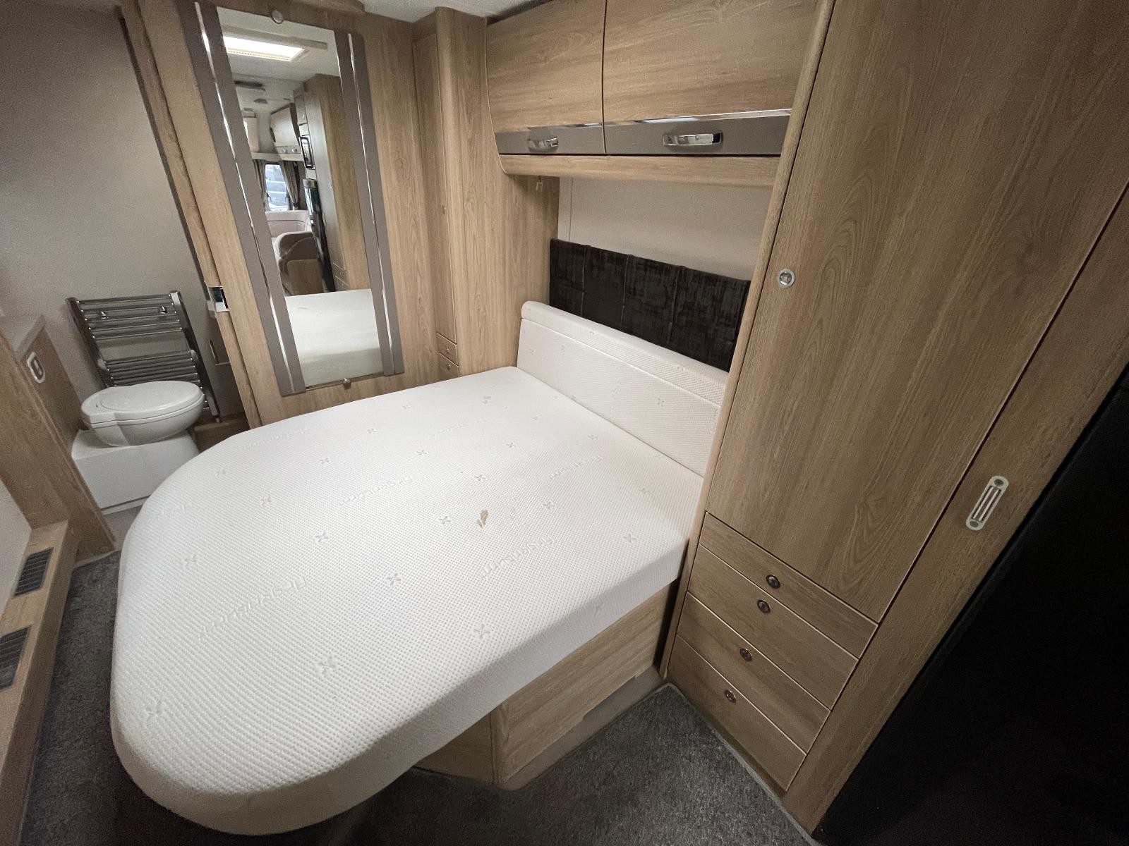 Elddis Crusader Storm - Image 11