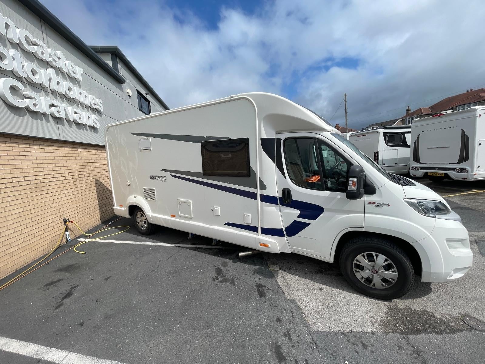 Swift Escape 695 - Image 5