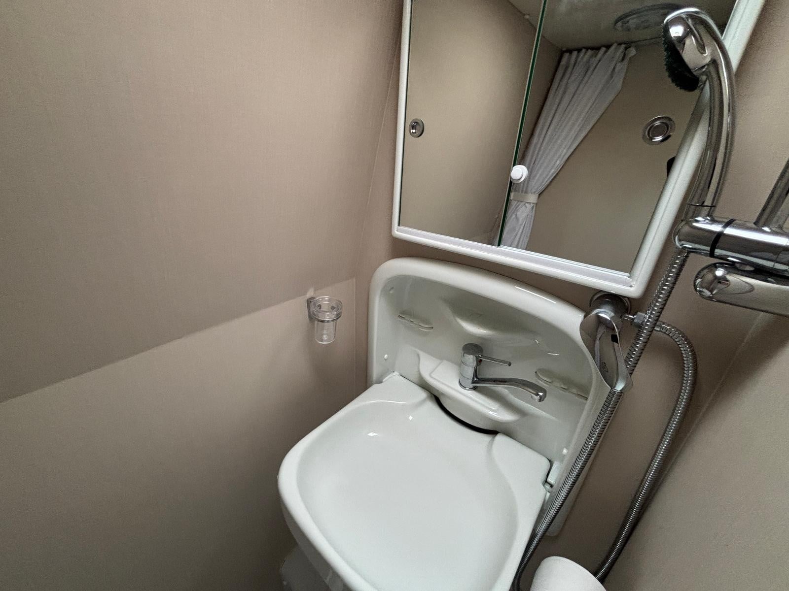 Auto Sleeper Warwick Duo - Image 25