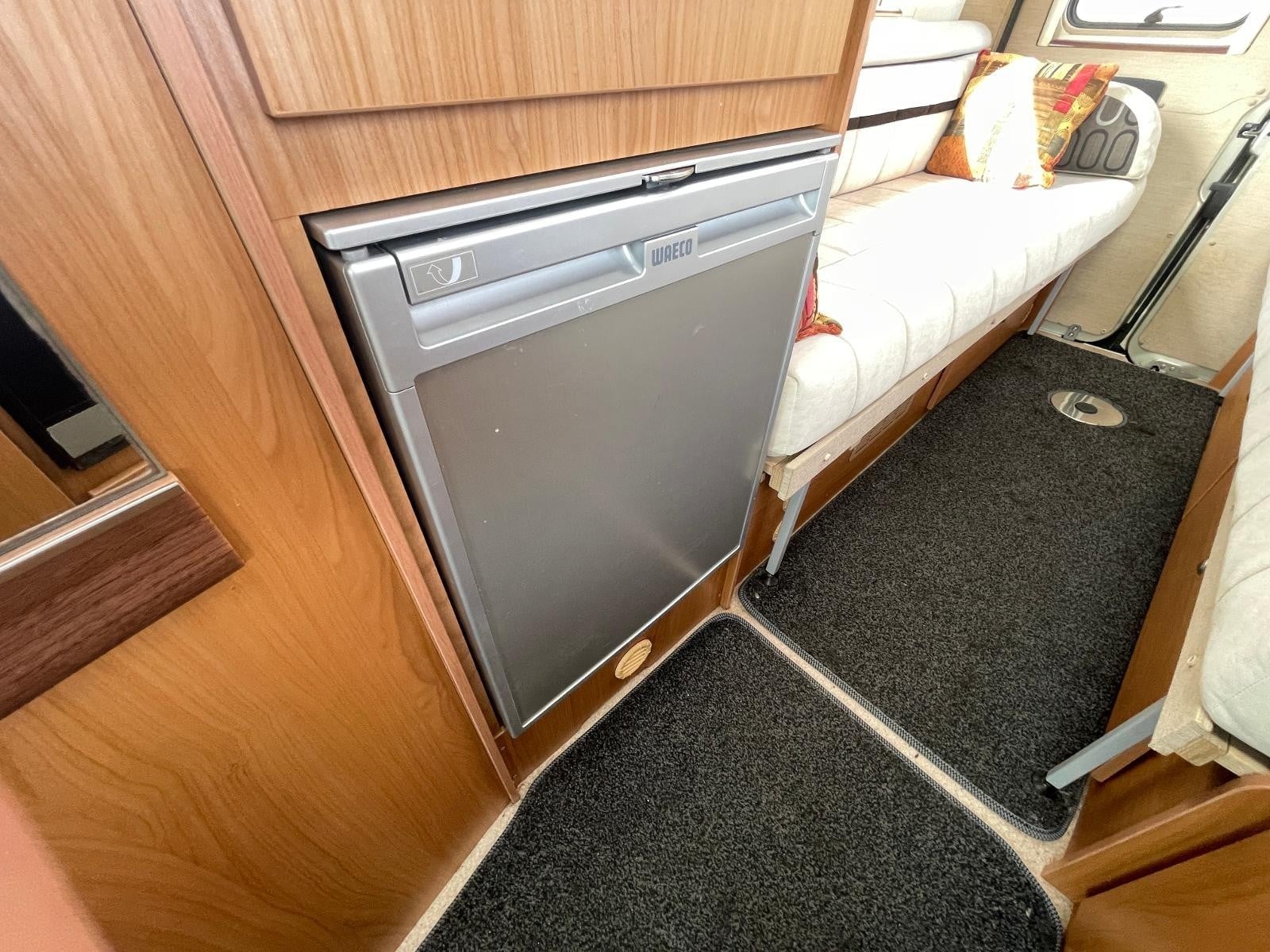 Autocruise Rhythm Champagne - Image 7