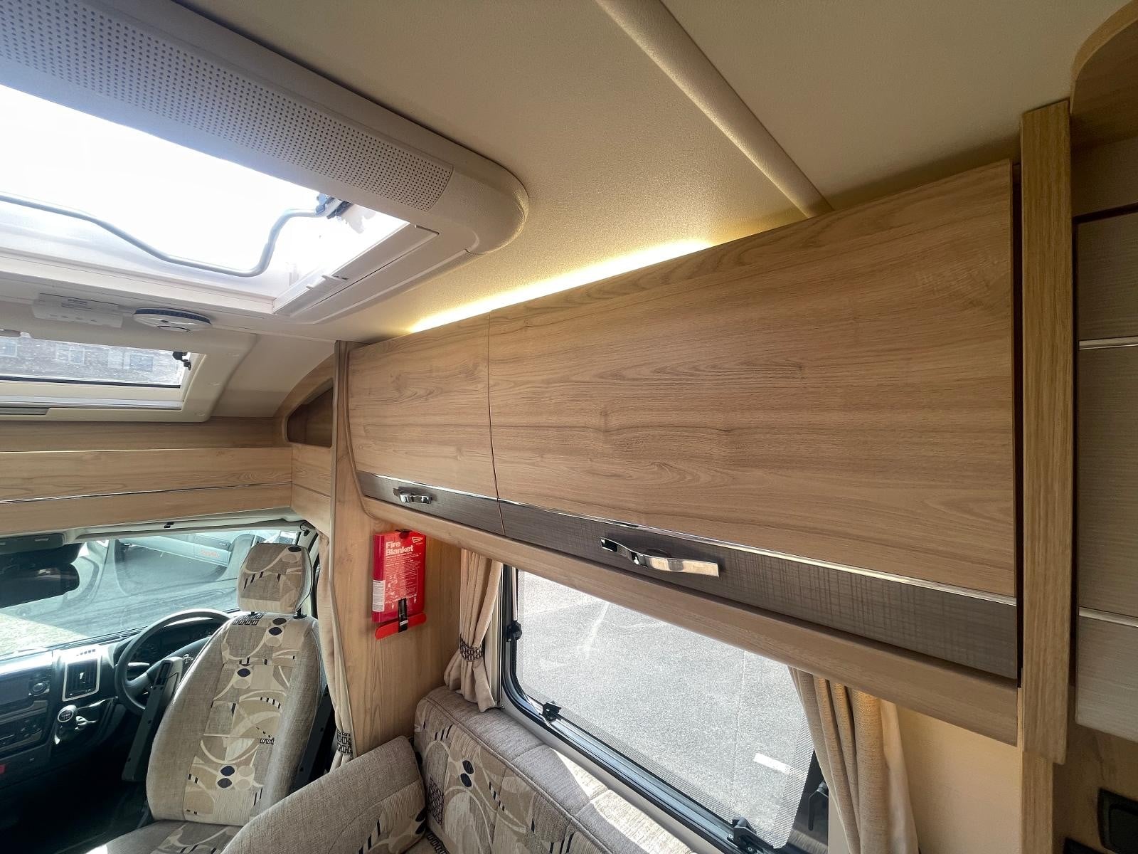 Elddis Majestic 155 - Image 14