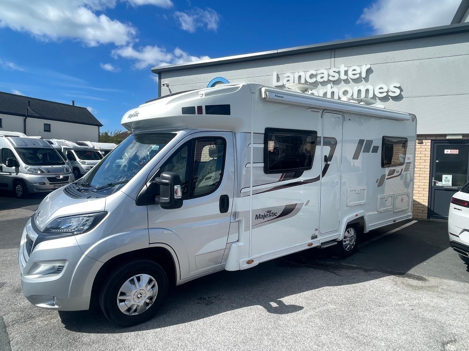 Elddis Majestic 155 - Image 3