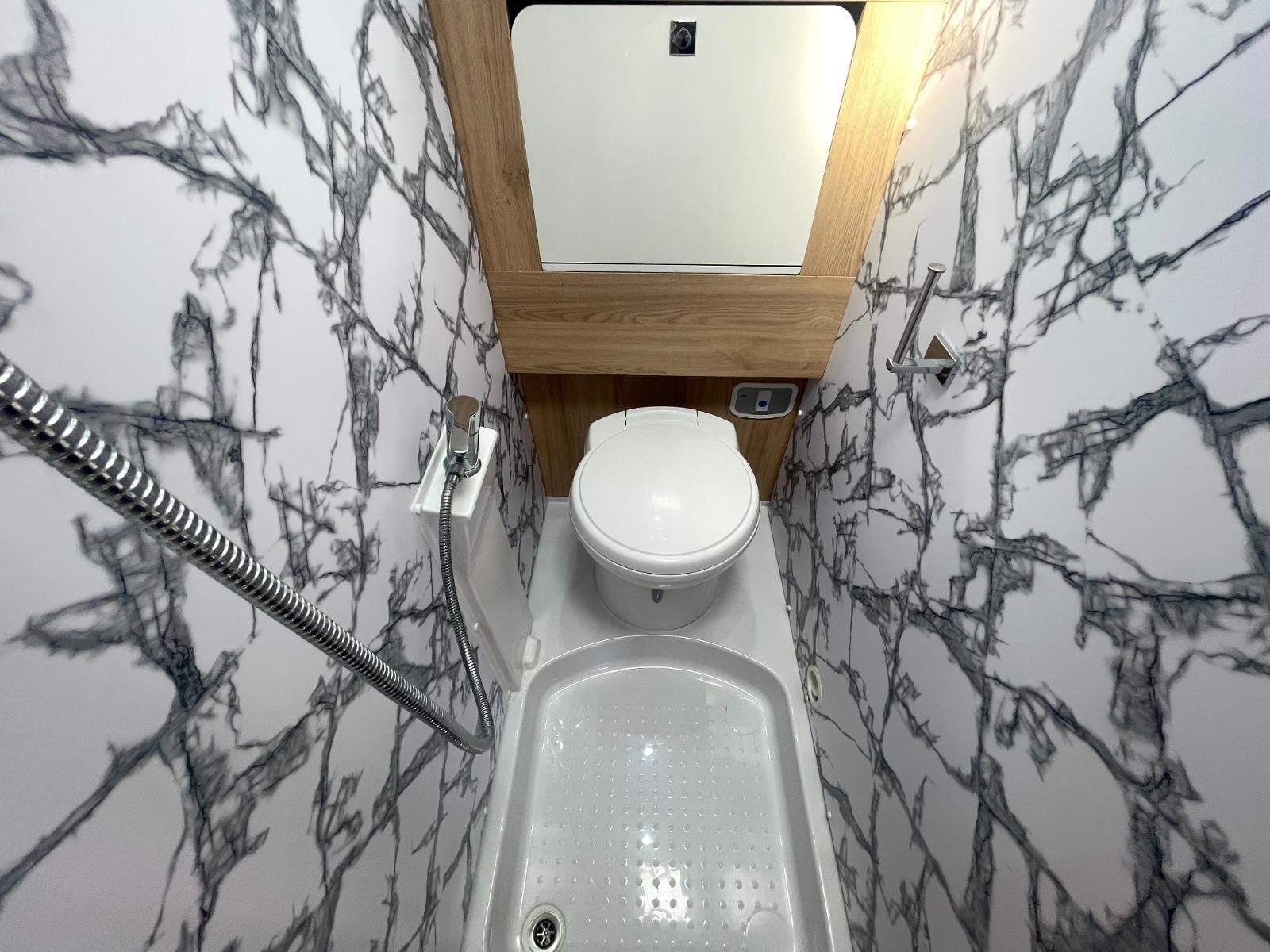 Elddis Majestic 155 - Image 22