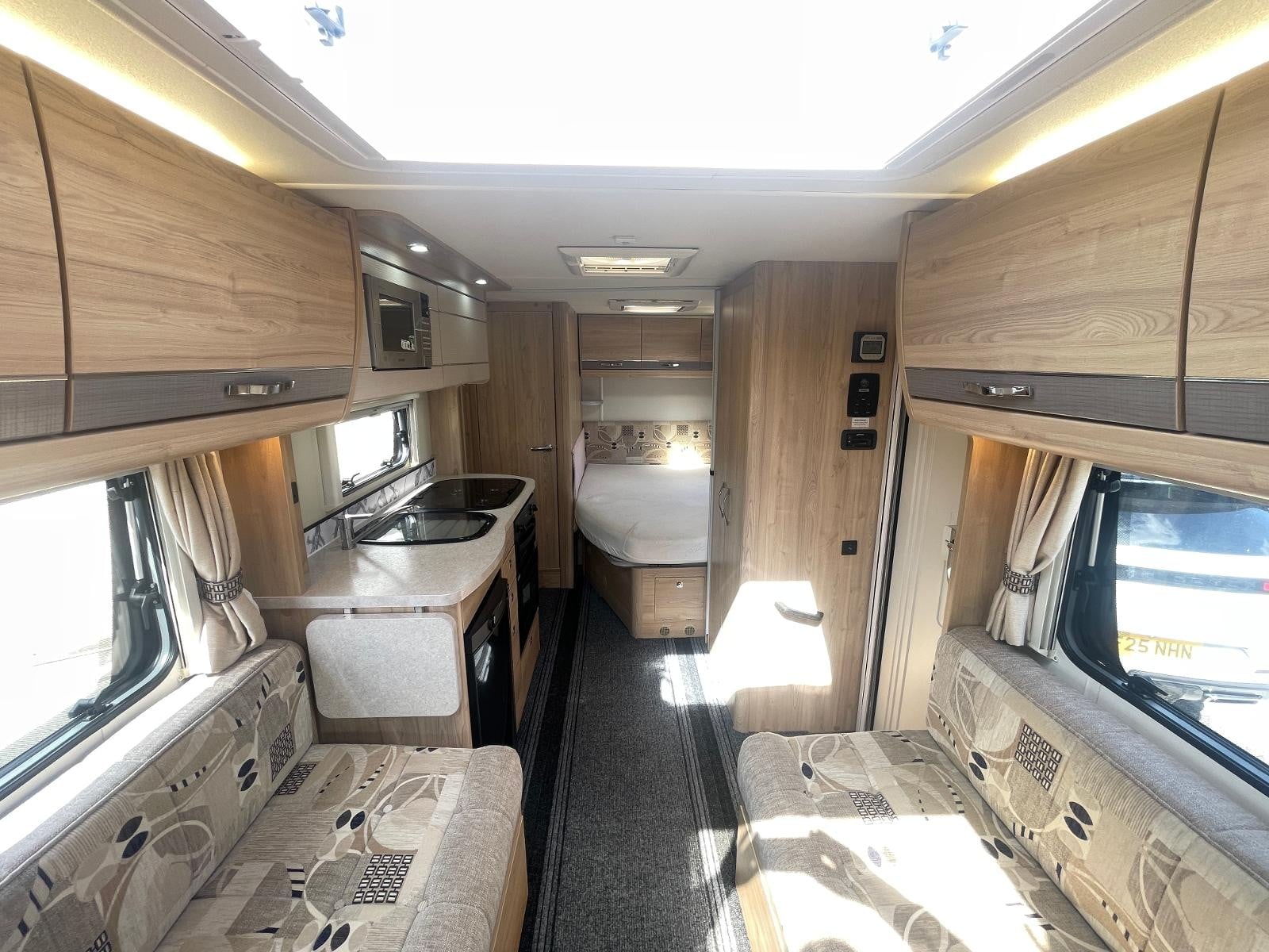 Elddis Majestic 155 - Image 25