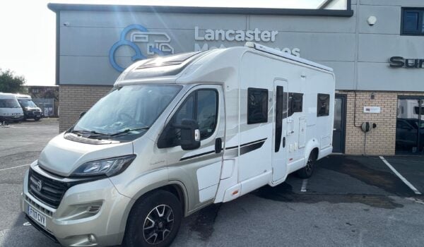 Swift Champagne 674