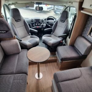 Swift Escape 685 - Image 5
